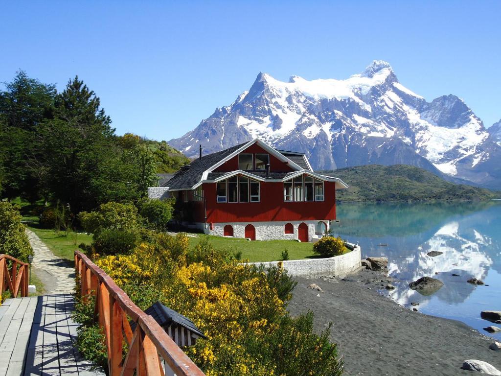 Hosteria Pehoe Torres del Paine National Park Exterior photo